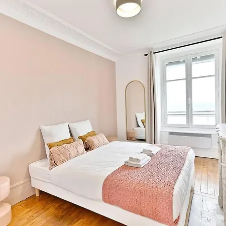 Spacieux Vue Sur Paris Boulogne